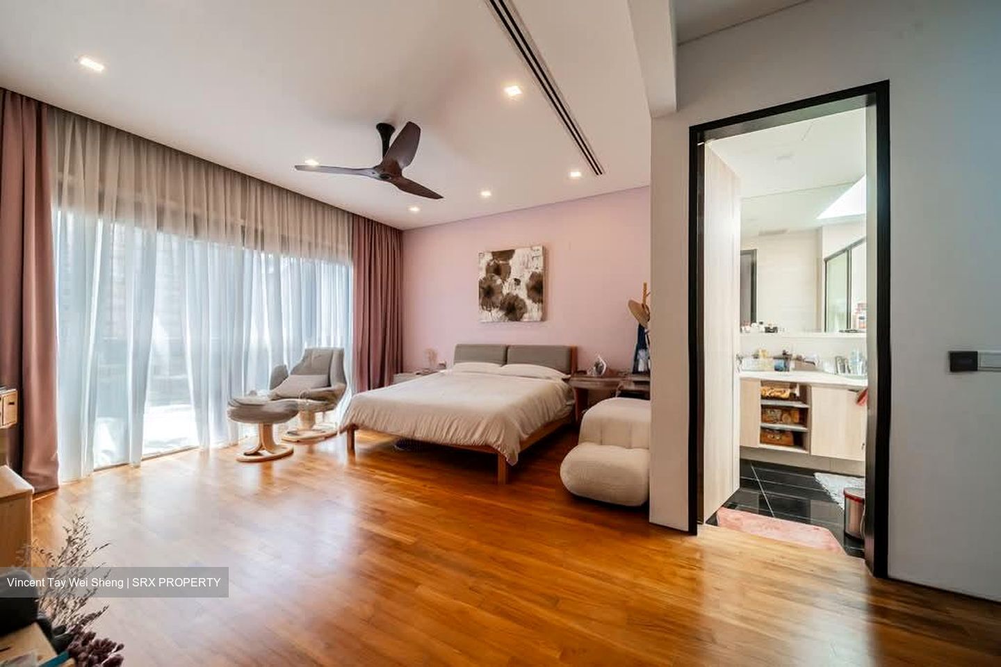 Chiltern Drive (D13), Terrace #556875431